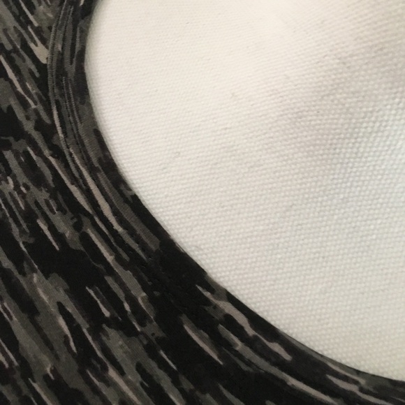 Lularoe High/low hem dress with pockets - Picture 4 of 9